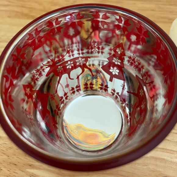 Yankee Candle Small Sugared Apple Candles and Holiday Themed Candle Holder - Picture 5 of 6